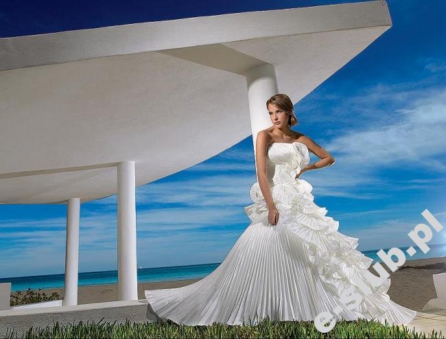 Divina Sposa Model 112-16